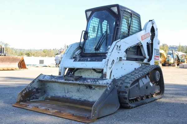 2011_bobcat_t190_skid_steer