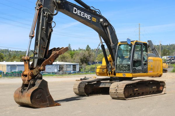 2011_DEERE_200D_EXCAVATOR_FOR_SALE