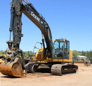 2012_DEERE_225D_EXCAVATOR_FOR_SALE